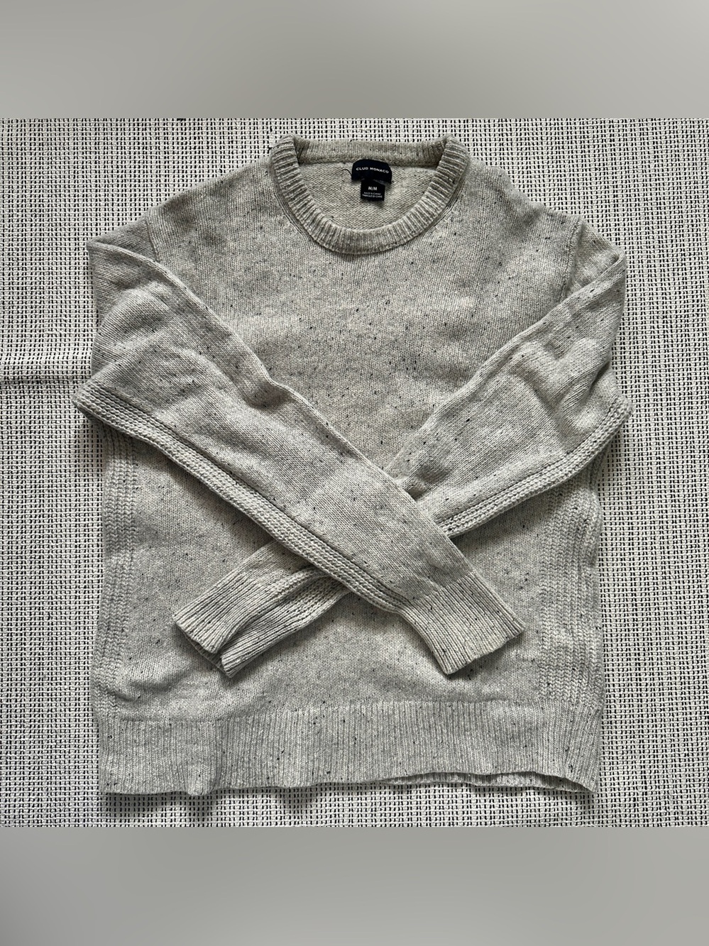Club Monaco Men's Wool Speckled White/Heather Grey Crewneck Sweater